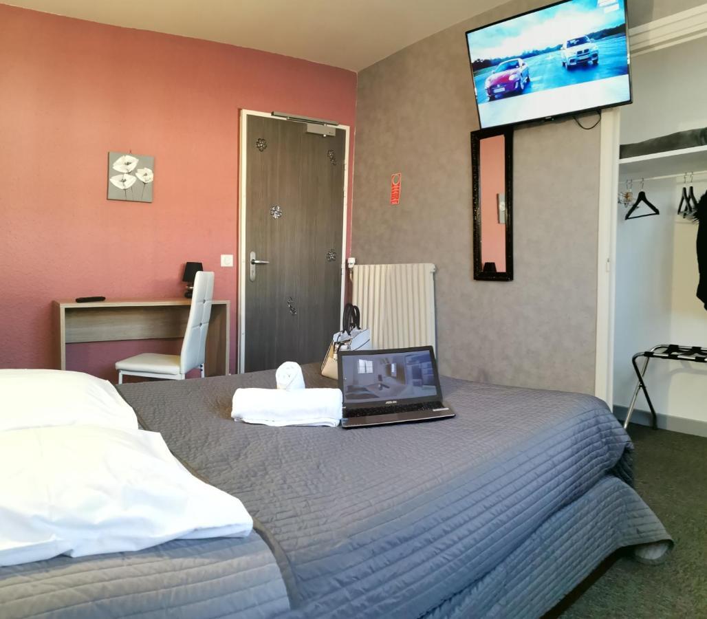 La Vieille Ferme Hotell Les Ancizes-Comps Eksteriør bilde